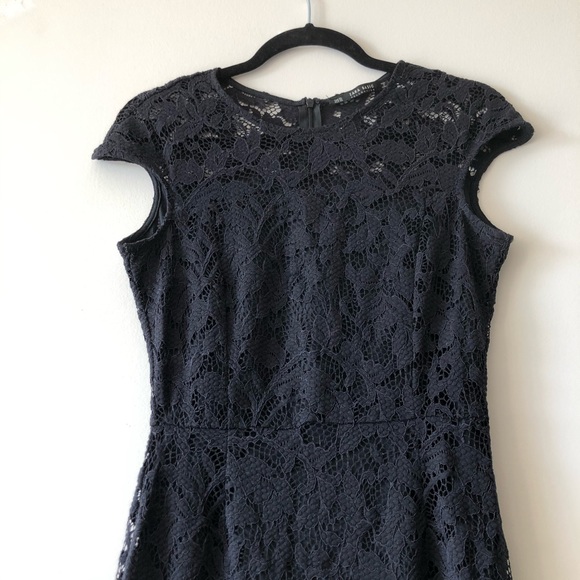Navy blue lace dress (stretch lined) - Picture 8 of 15